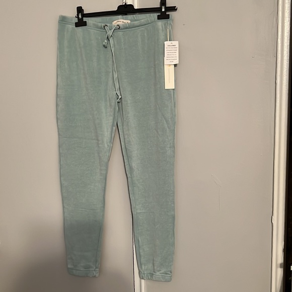 NWT Jogger set - Picture 5 of 8